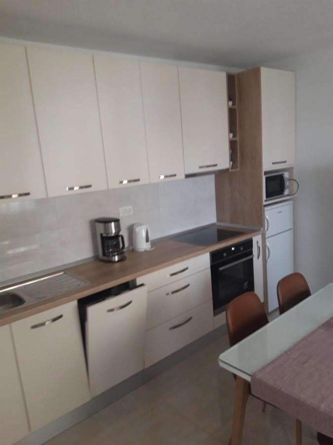 Apartments Smiljana Mucic Makarska Bagian luar foto