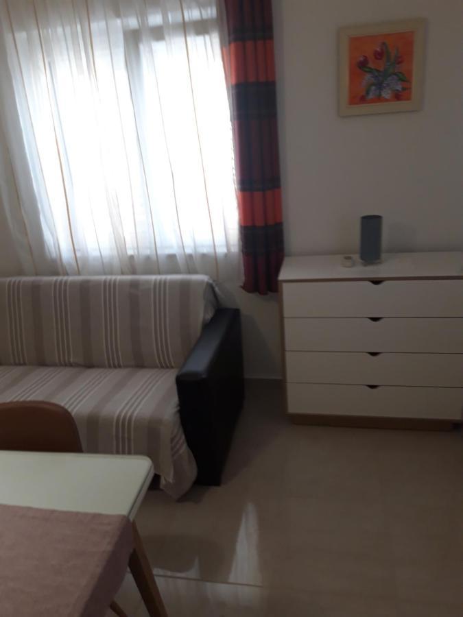 Apartments Smiljana Mucic Makarska Bagian luar foto